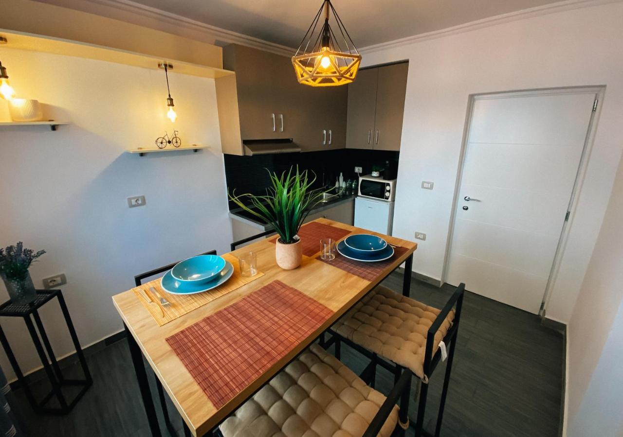 Апартаменти Blloku Area Modern App - The Nest Тирана Екстер'єр фото